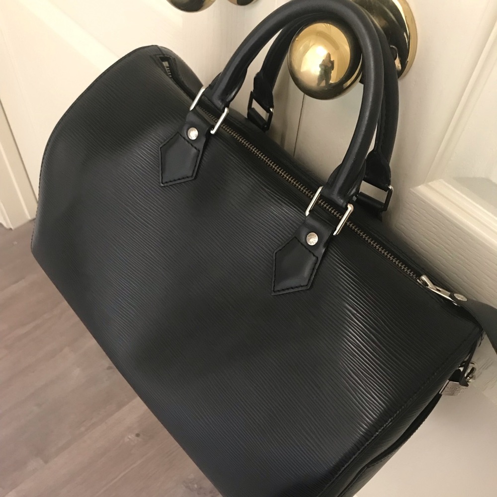 *SOLD* Louis Vuitton Speedy Epi Black 35 - Picture 2 of 8